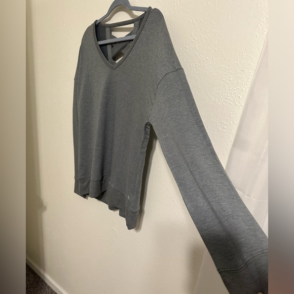 Women’s Balance Collection Lightweight Open Back Gray Sweater Long Sleeve L - Picture 8 of 10